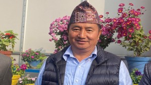 बानियाँले अराजक व्यवहार देखाए, म सामना गर्न तयार छु: मुख्यमन्त्री लामा