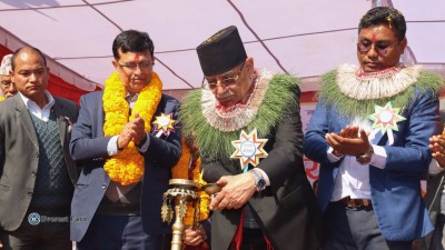 बेनीघाट रोराङ गाउँपालिकाको नयाँ प्रशासकीय भवनकाे 'प्रचण्ड'द्वारा उद्घाटन (फाेटाे फिचर)