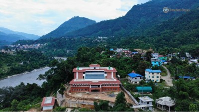 बेनीघाट राेराङकाे नयाँ प्रशासकीय भवनको उद्घाटन हुँदै 