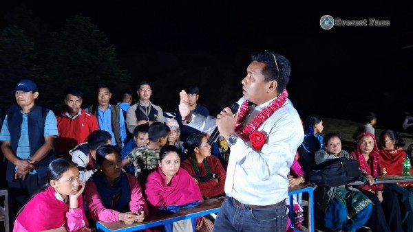 शिक्षाको ज्योति फैलाउन गोधुली साँझहरूमा टोल–टोलमा अभिभावक शिक्षा